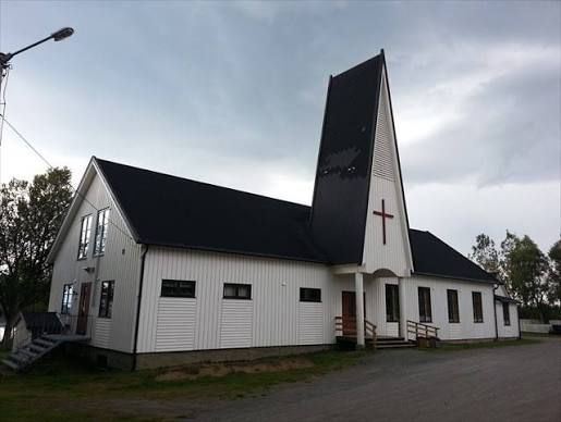 Brøstad kirke